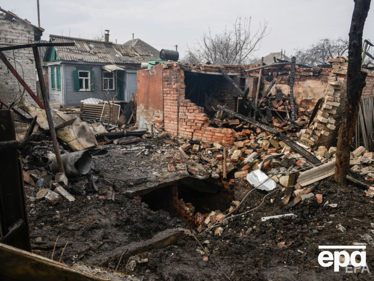 Несколько домов в Балаклее были повреждены и разрушены разлетавшимися снарядами