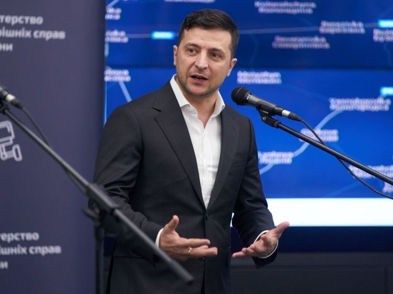 Зеленский поблагодарил Науседу за неизменную поддержку Вильнюсом суверенитета и территориальной целостности Украины