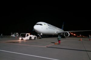 Борт прилетів із Маямі