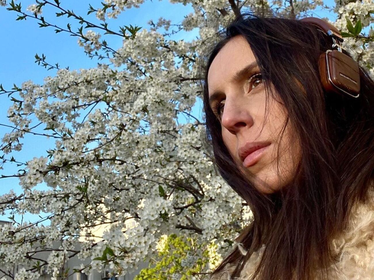 Джамала: Вообще я больше люблю лето, а этой весной, как никогда, рада цветущим деревьям
