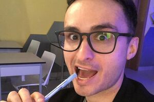 Ласточкин предстал в кадре в роли жертвы домашнего насилия