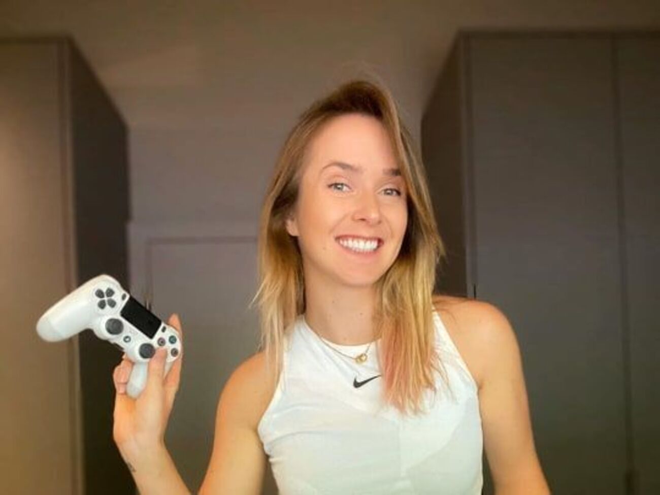 Свитолина провела первый поединок на виртуальном корте