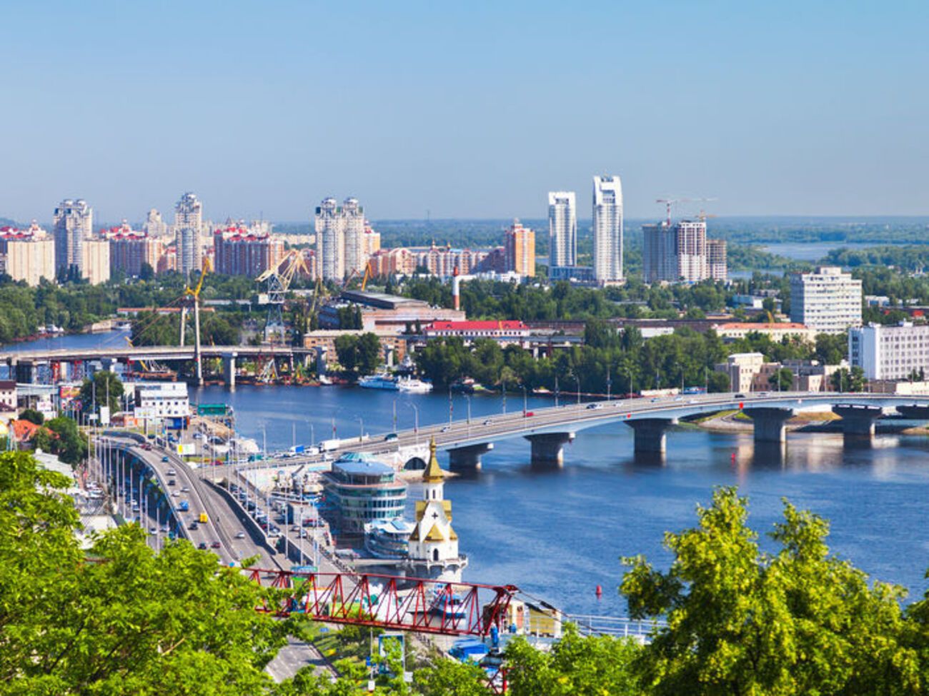 Українці почнуть більше подорожувати батьківщиною, вважають в уряді