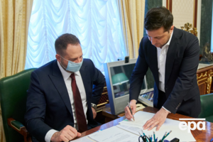 Зеленский подписал закон, открывающий рынок сельхозземель