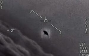 Пентагон опубликовал видео с НЛО, снятое в 2004 и 2015 годах