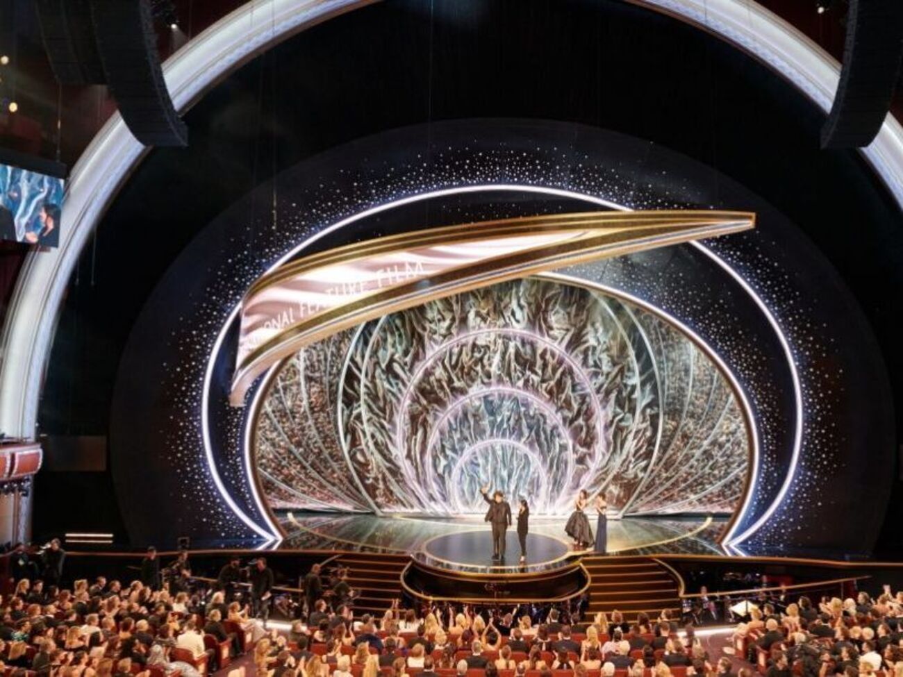 Нове правило буде діяти до відкриття кінотеатрів