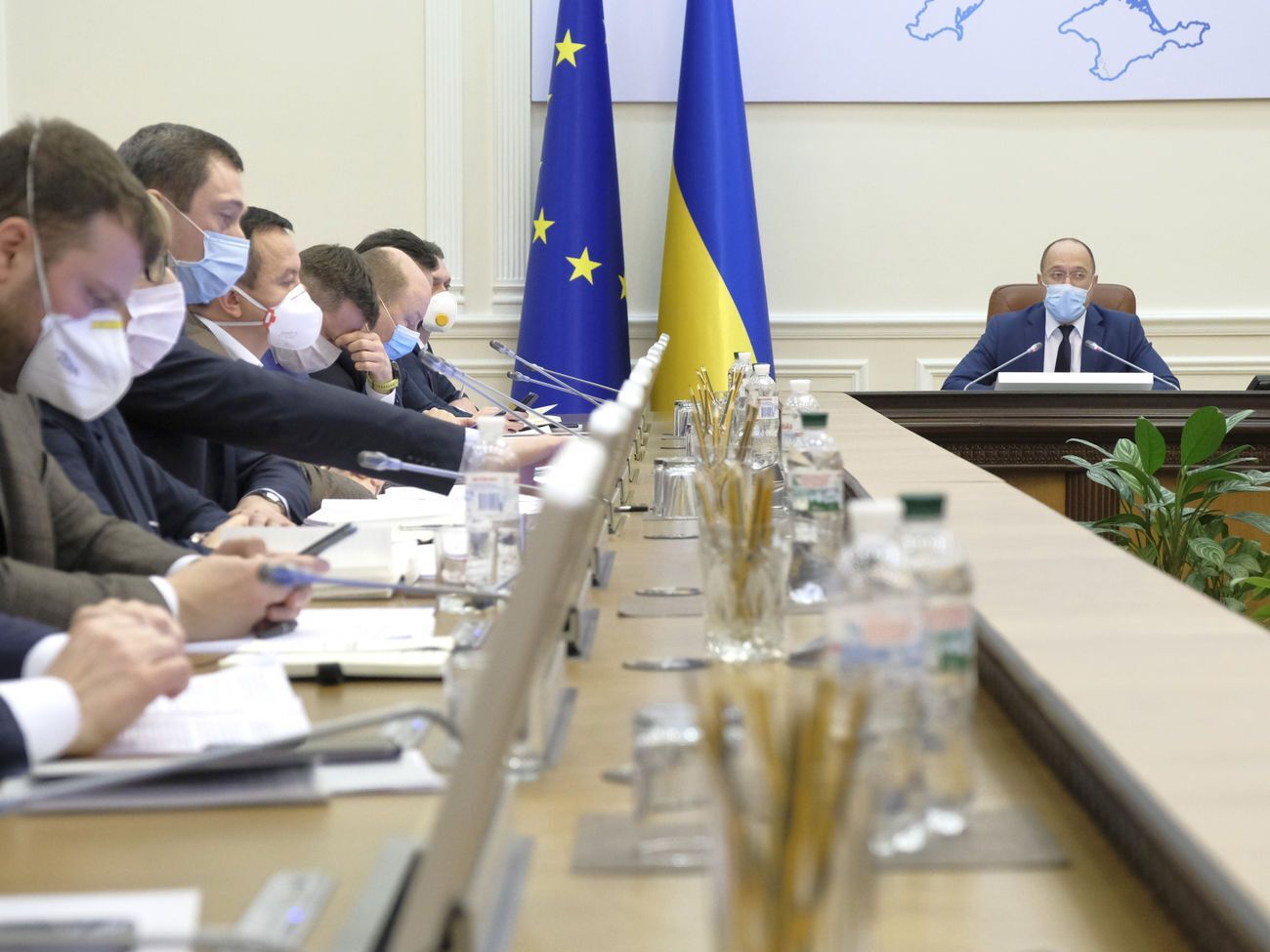 Кабмін ухвалив низку кадрових рішень пакетно, кандидатури Любченка на засіданні не обговорювали