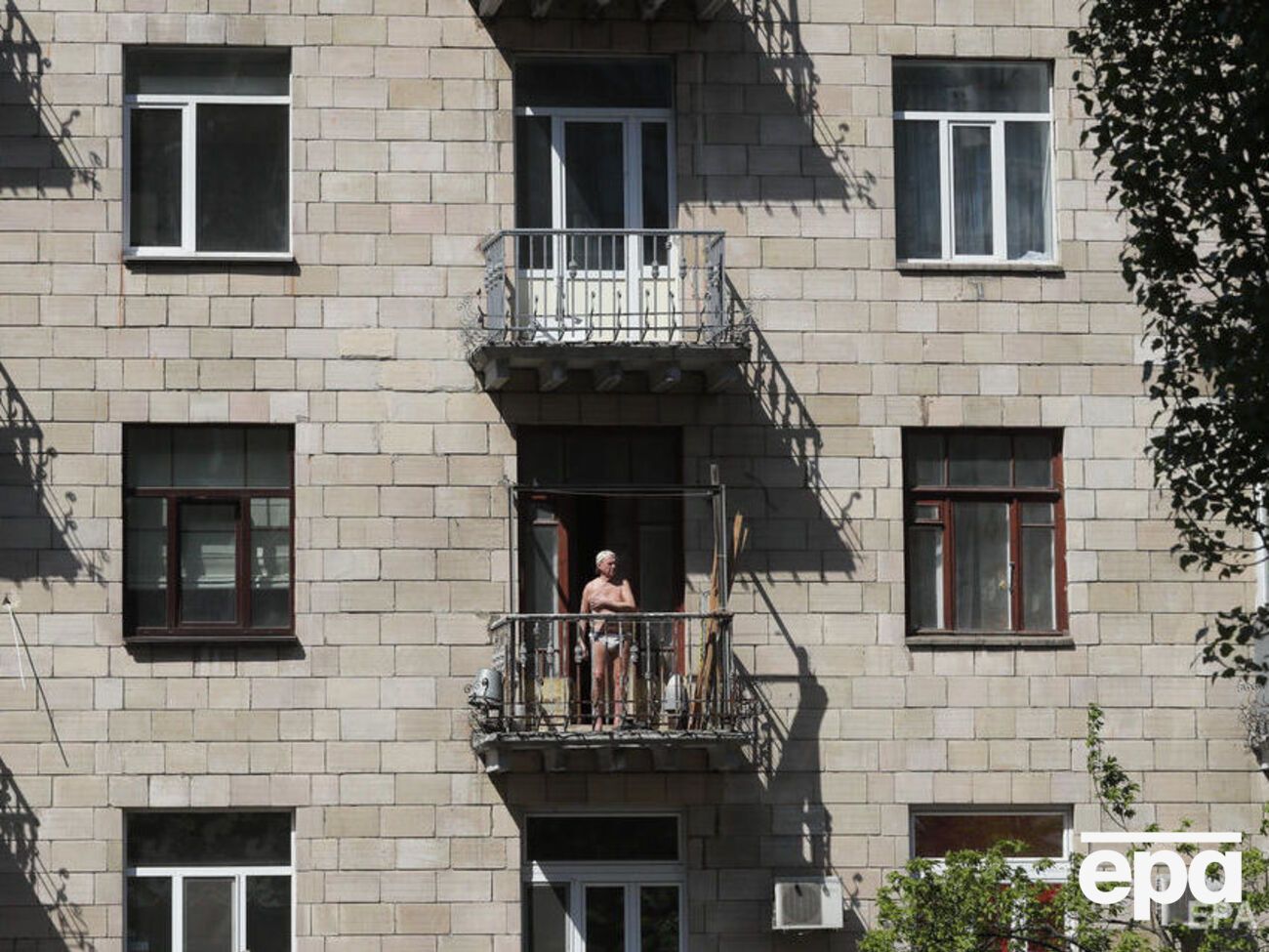В Украине пока нет устойчивой тенденции к снижению количества новых случаев заражения коронавирусом, заявил Ляшко
