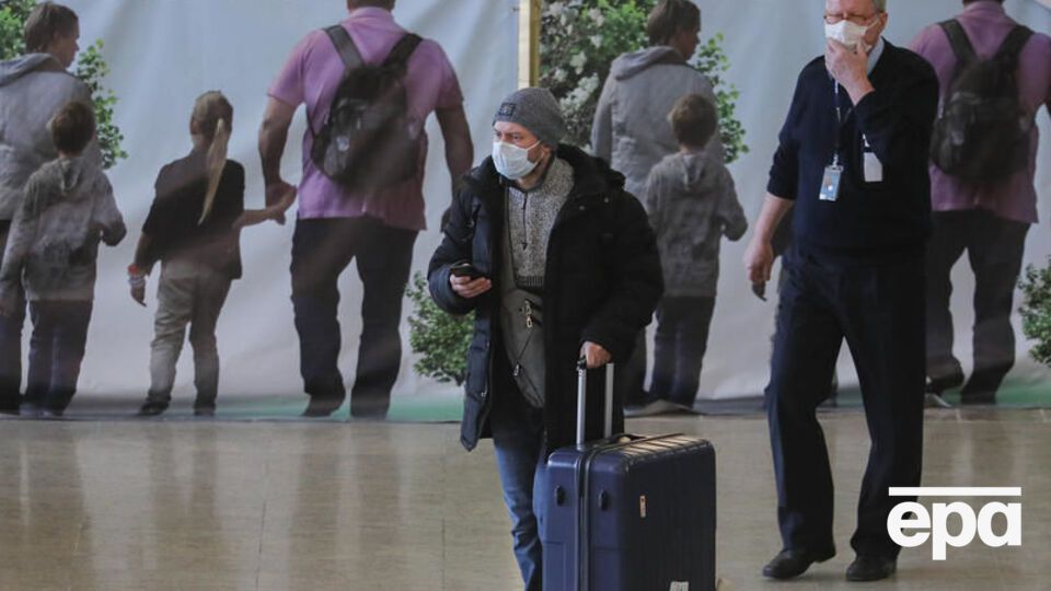 Обладателям двойного гражданства разрешили уехать из РФ