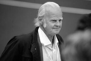 Лусіс помер після важкої хвороби