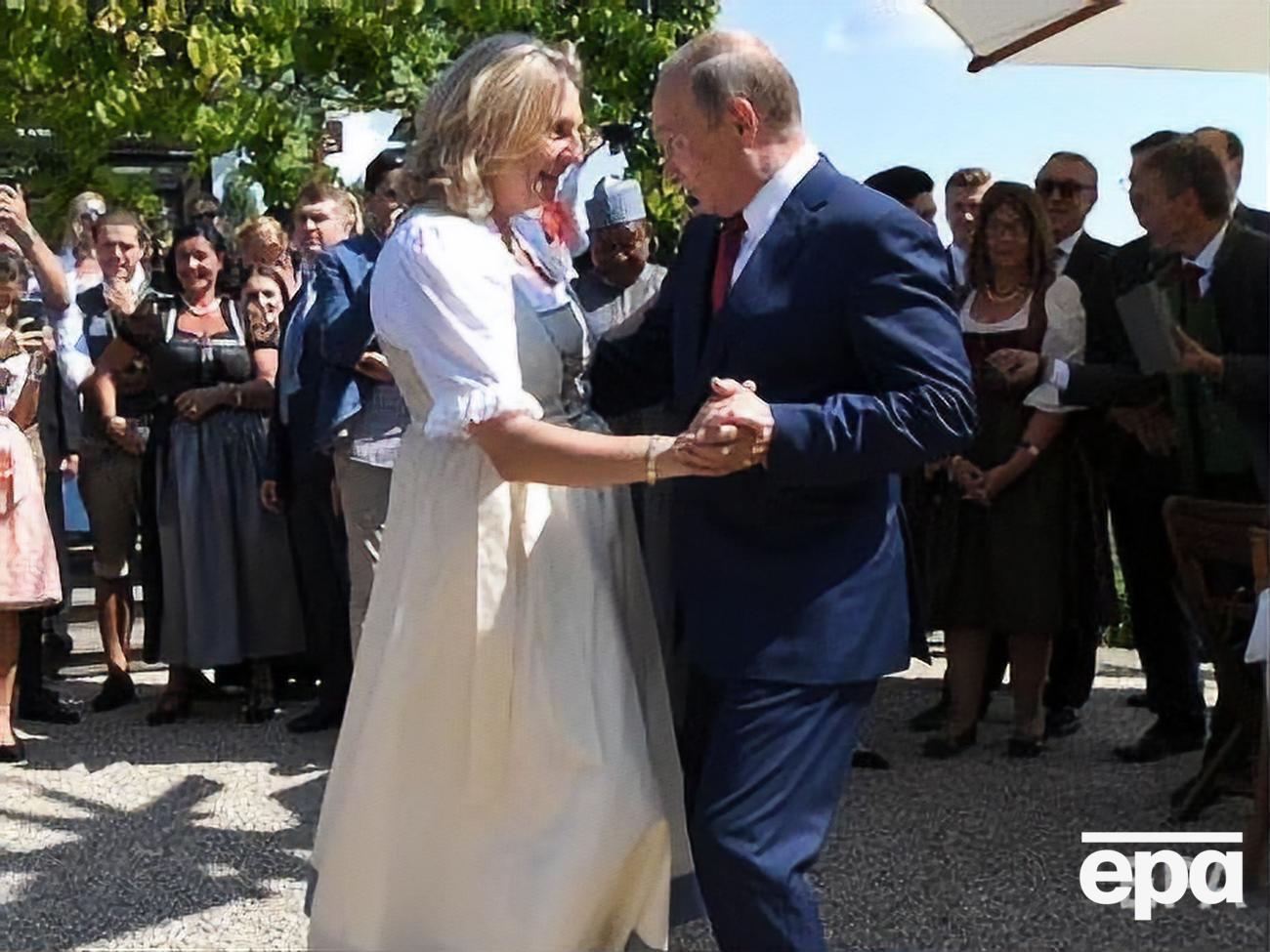 Путин был приглашен на свадьбу Кнайсль и Майлингера