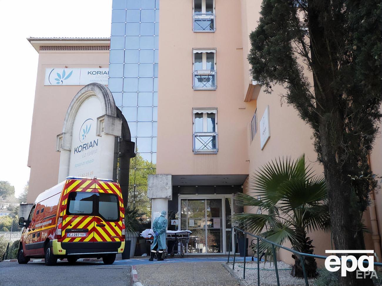 У французьких лікарнях перебуває приблизно 26 тис. пацієнтів із COVID-19