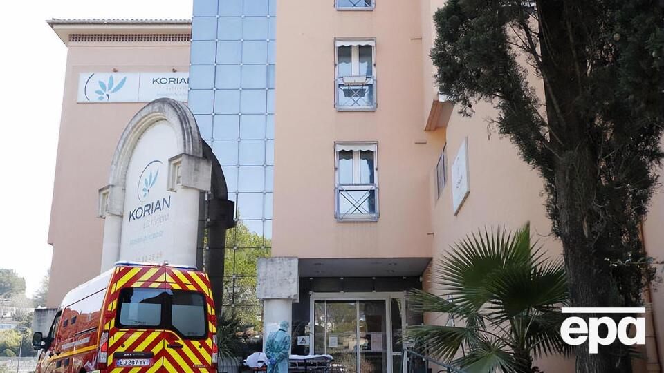 Во французских больницах находится около 26 тыс. пациентов с COVID-19