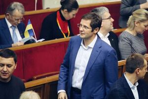 Холодов заявив, що планує повернутися в Україну рейсом 30 квітня