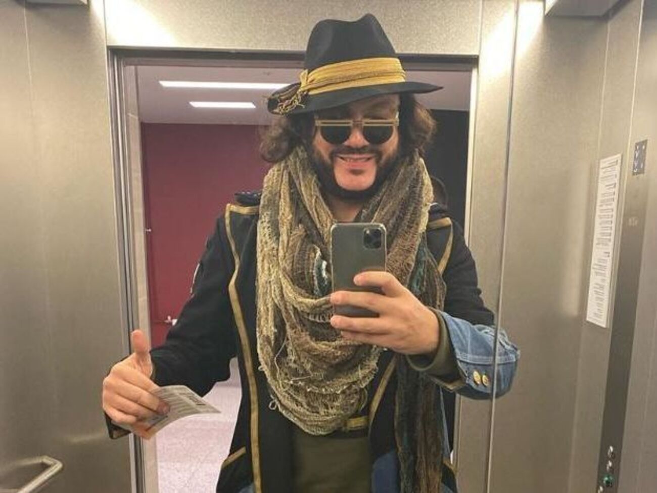 Киркоров:&nbsp;Лучший подарок &ndash; загадать заветные желания и задуть свечи на праздничном торте с детьми, который приготовили своими ручками