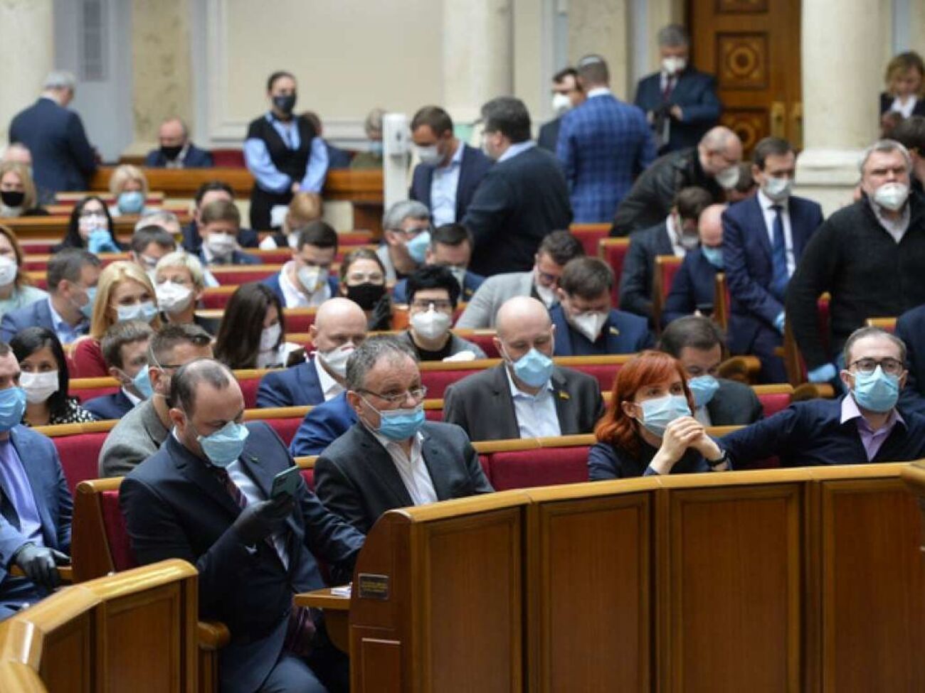 16 марта Верховная Рада из-за эпидемии коронавируса отменила две недели пленарных заседаний