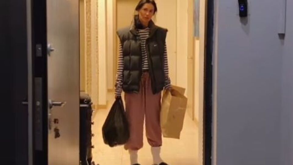 У такому вигляді Єфросиніна виносила сміття до карантину