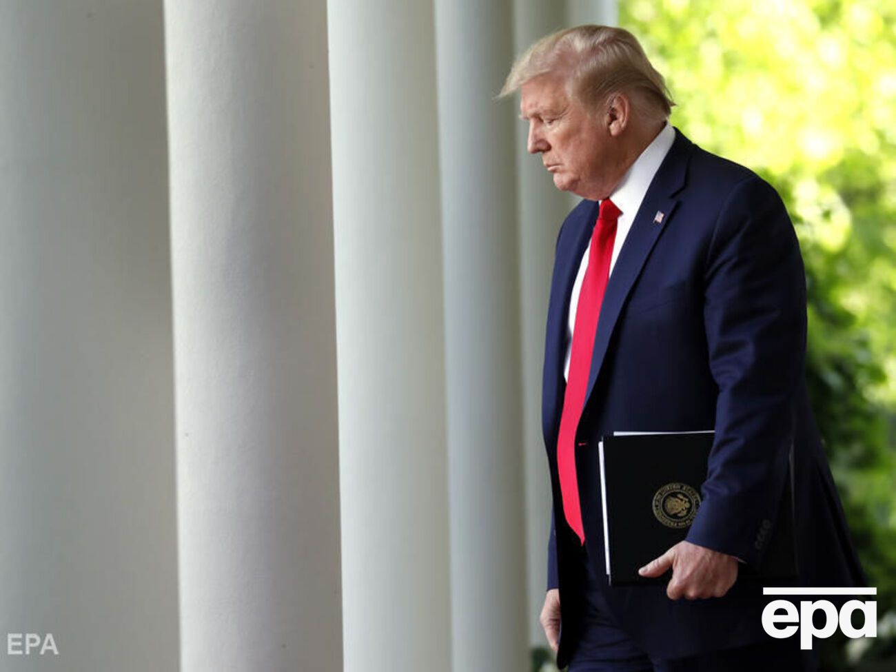 У МОЗ США заявили, що Трамп підтримав "революційний процес" у розробленні вакцини