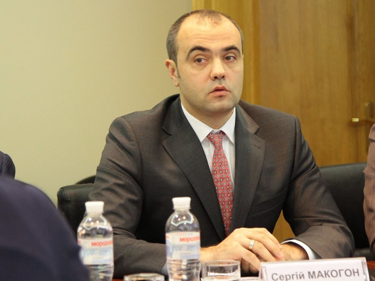 Макогон: Осенью "Газпрому" нужно будет значительно снижать транзит через Украину, но при этом оплачивать его в полном объеме