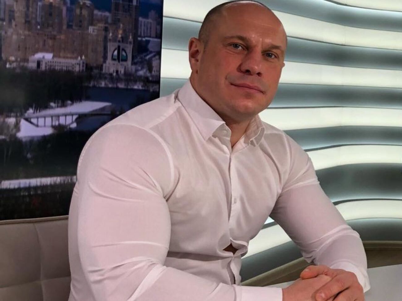 Кива утверждает, что у него всего одна банковская карта