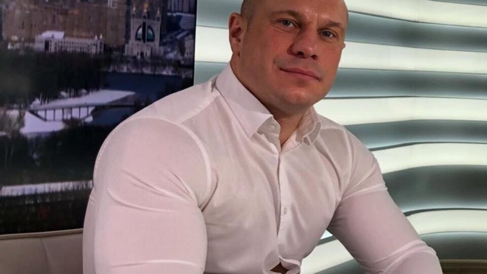 Кива утверждает, что у него всего одна банковская карта