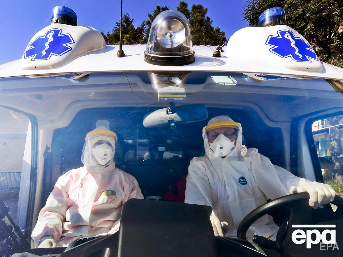 Считается, что основной путь передачи коронавируса &ndash; воздушно-капельный