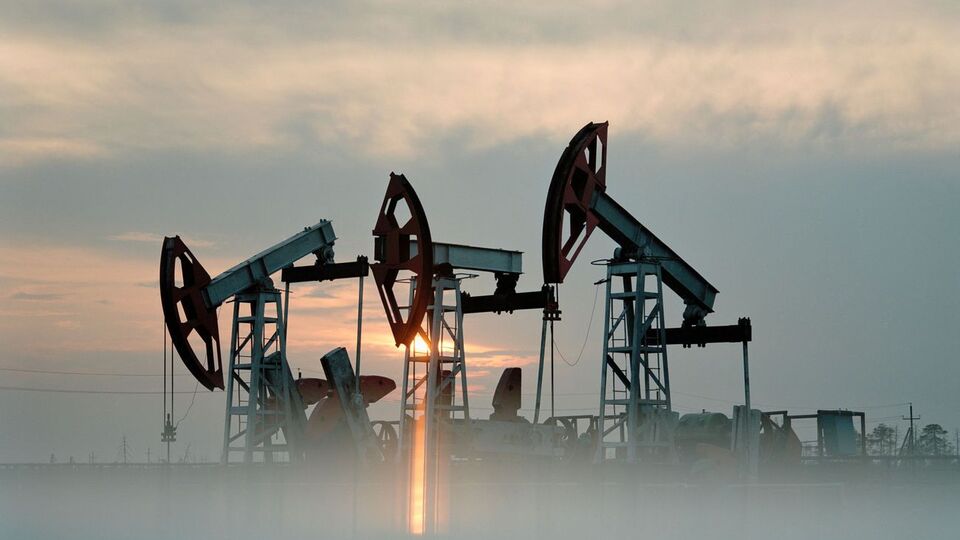 В течение 3 апреля нефть Brent подорожала почти на $5