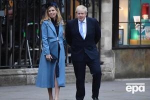 Сімондс і Джонсон чекають на дитину