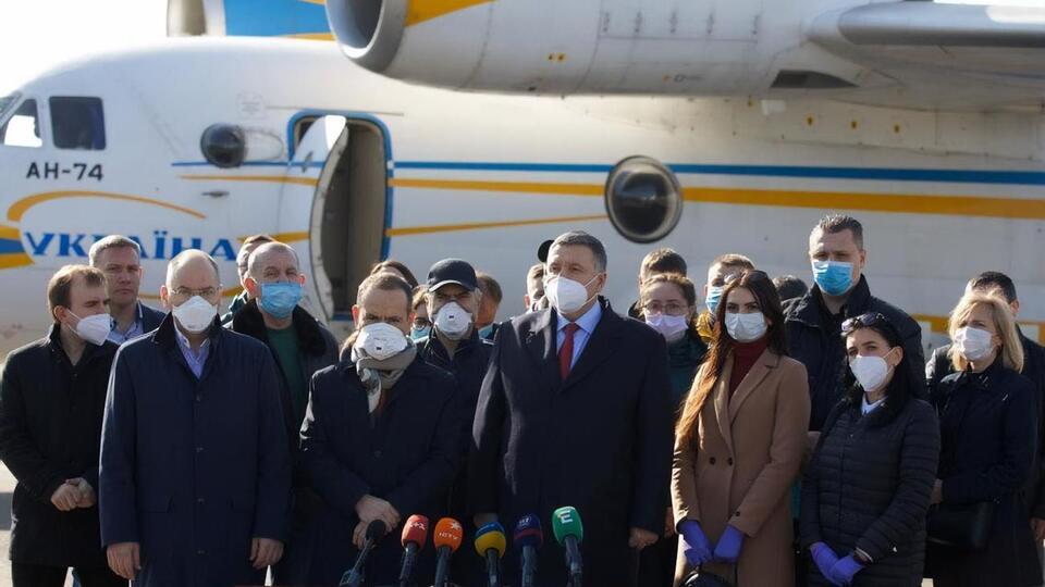 20 українських фахівців вилетіли в Італію