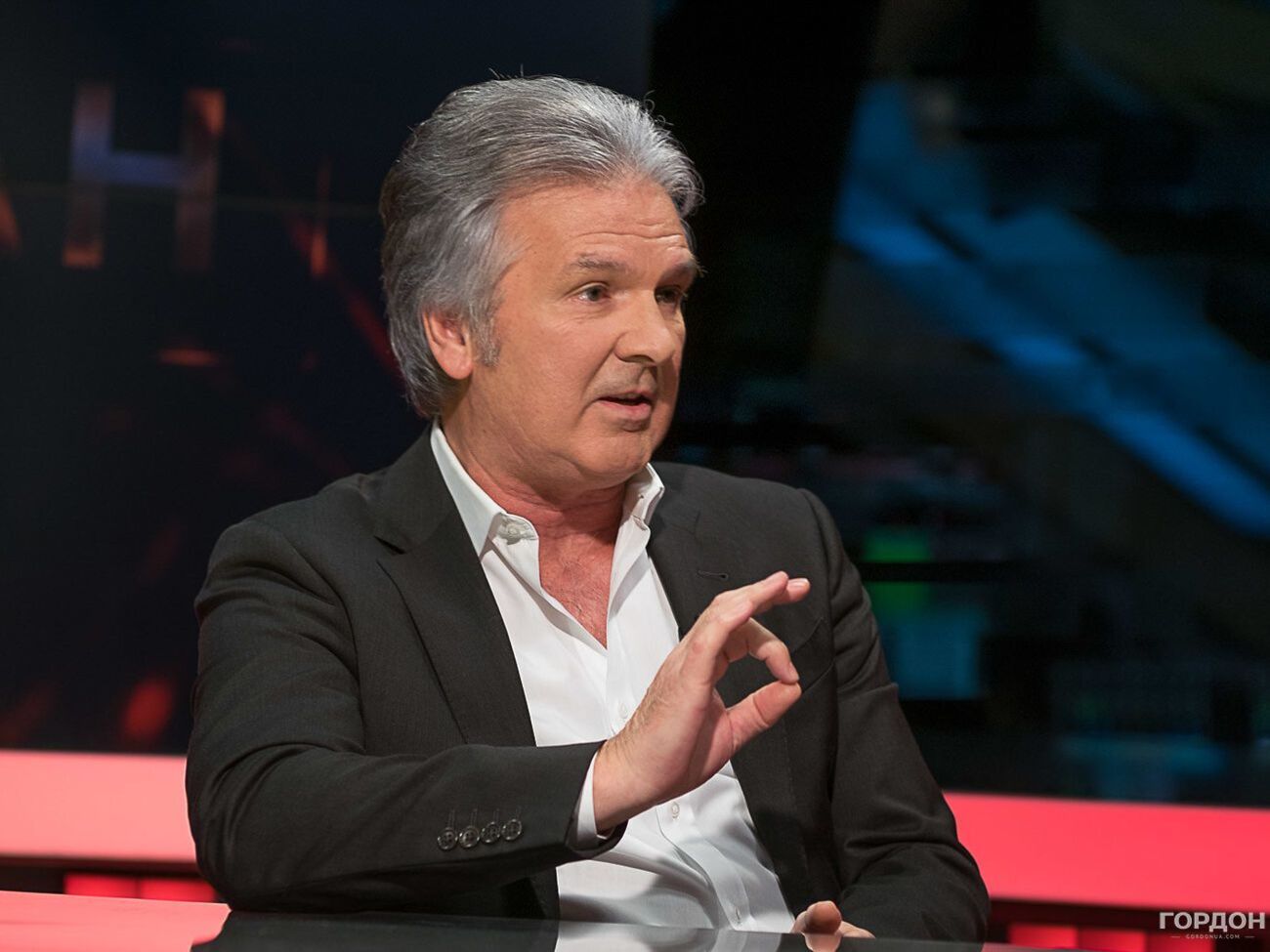 Швець вважає, що коронавірус створено в Росії. Дослідження вчених спростовують цю теорію