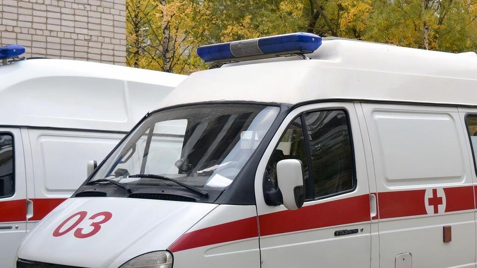 Больного в больницу возвращали медики и полиция