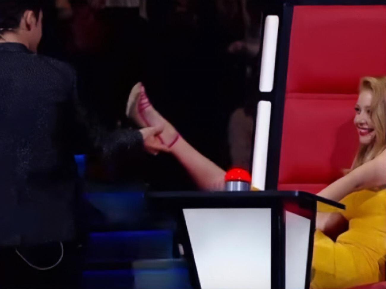 Балан и Тина Кароль флиртовали в эфире вокального шоу