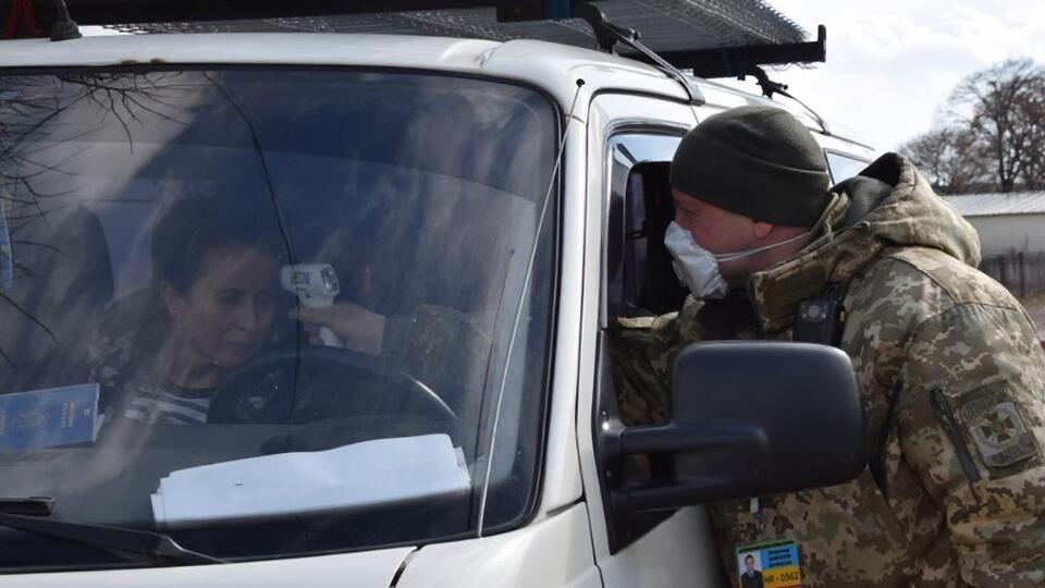 Протягом доби Україну покинуло понад 4,6 тис. осіб