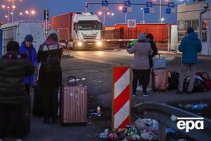 Від завтра потрапити в Україну можна буде тільки автомобілем