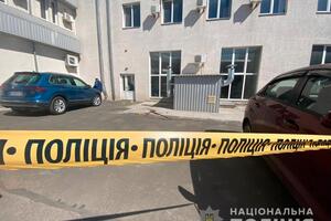 Стрельба произошла во дворе офисного центра "Техноконтракт"