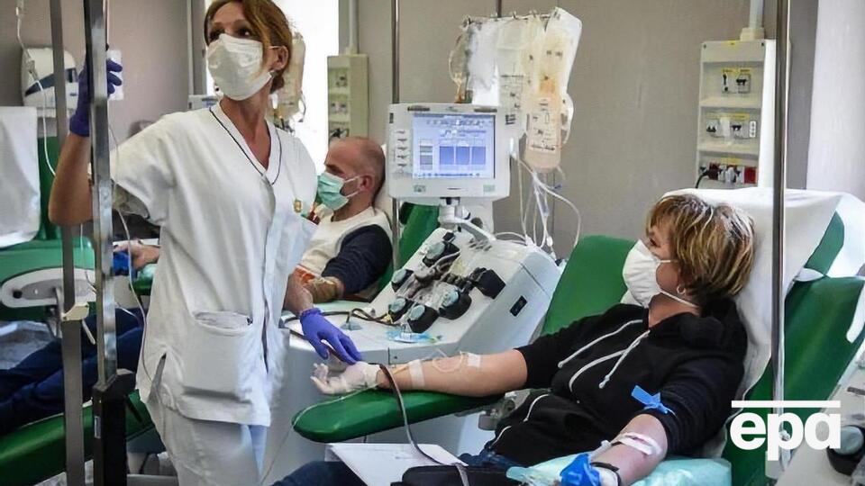 Женщина попала в больницу из-за опухоли, но вскоре у нее сильно поднялась температура и начался кашель
