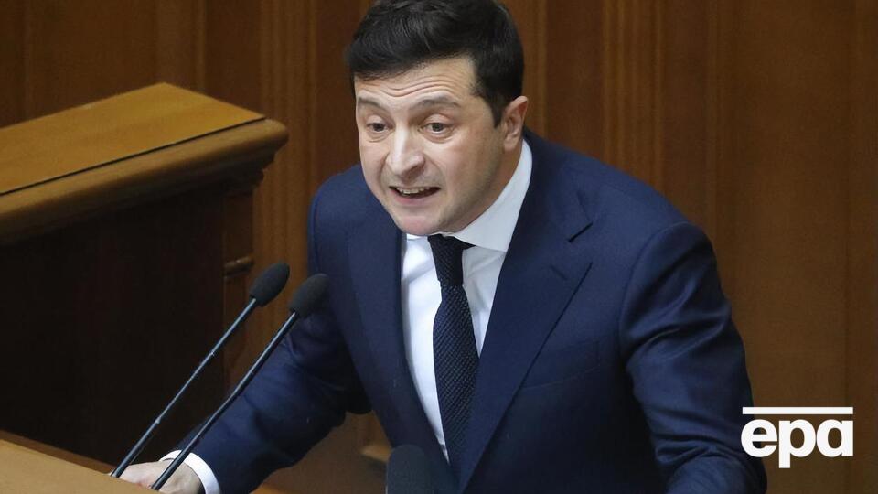 Зеленський запевнив, що до складу контактної групи, як і раніше, входять Україна, ОБСЄ та Росія
