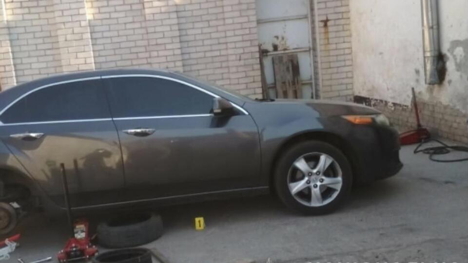 Вибуховий пристрій було прикріплено до днища автомобіля