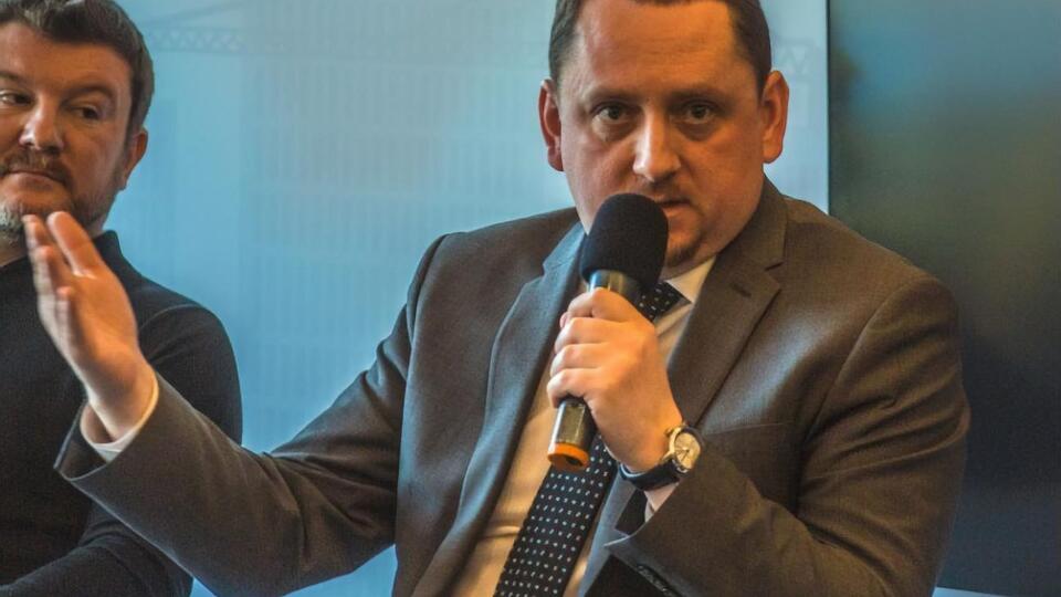 Бондаренко должен сдать свой заграничный паспорт и прибывать к следователю по первому вызову