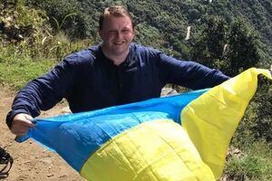 Правками до "антиколомойського" закону олігарх і його посіпаки знущаються чи то з президента, чи то з його народу. А може, з усіх разом