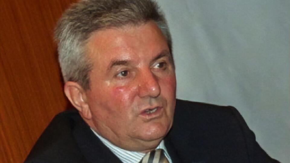 Федорюк обіймав посаду президента "Буковини" у 1993–1998 та 2007–2010 роках