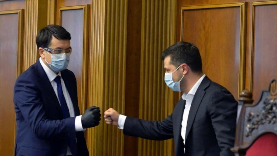 Разумкову "смішно читати" про його конфлікти із Зеленським