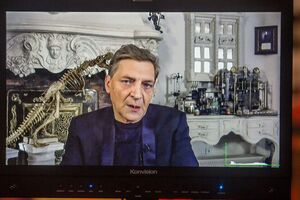Невзоров: Сурков – ідеолог, це його професія. Але Володимир Володимирович віднедавна теж