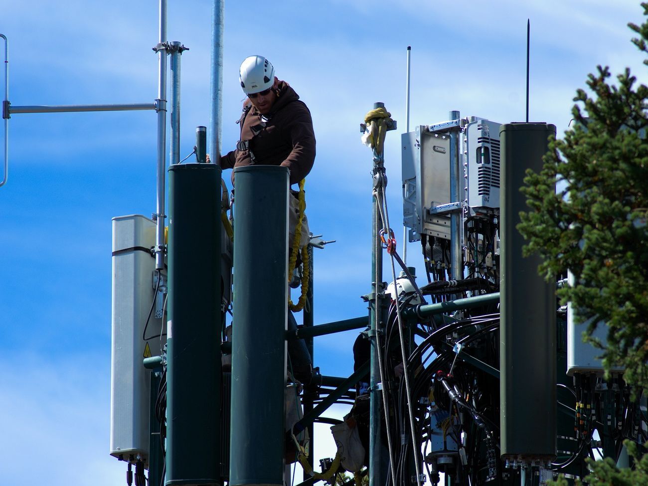 Министерство по&nbsp;делам культуры, СМИ и&nbsp;спорта Британии опровергло наличие&nbsp;связи между 5G и&nbsp;коронавирусом