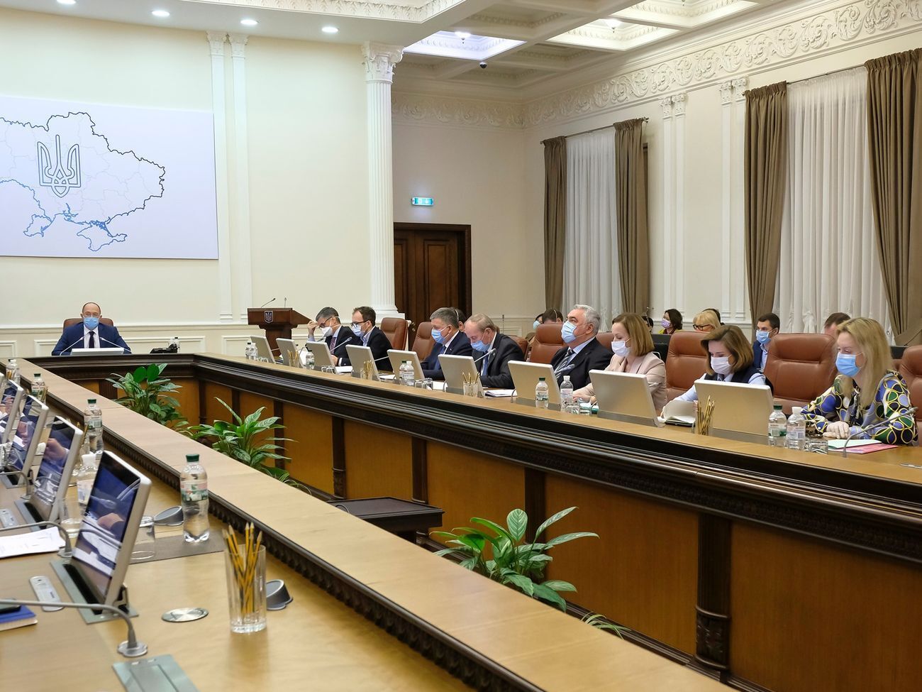 В Кабмине рассказали об упрощении предоставления помощи&nbsp;внутреннее перемещенным лицам