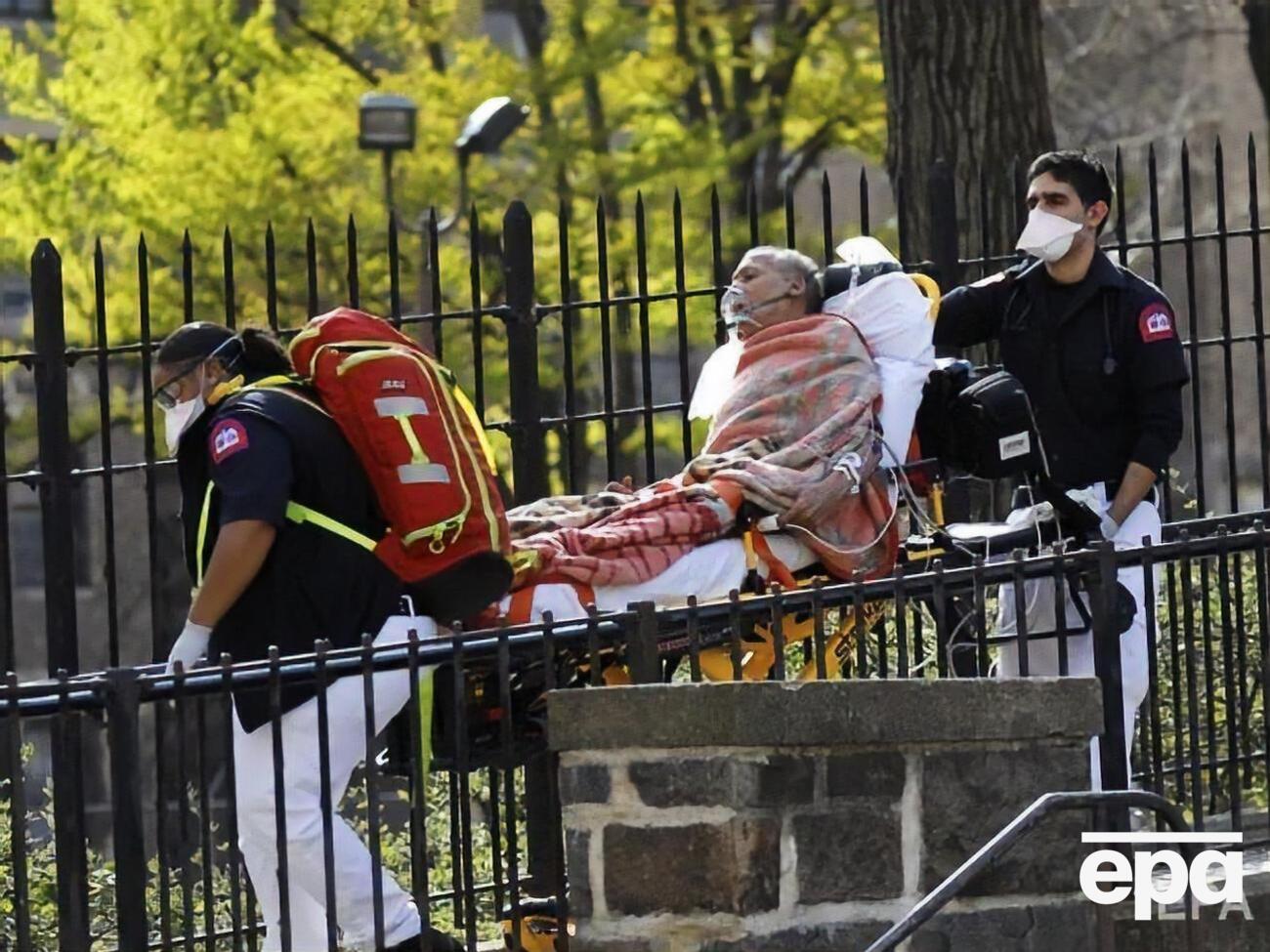 В США&nbsp;коронавирусом заражены почти 400 тыс. человек, из них почти 13 тыс. умерли.