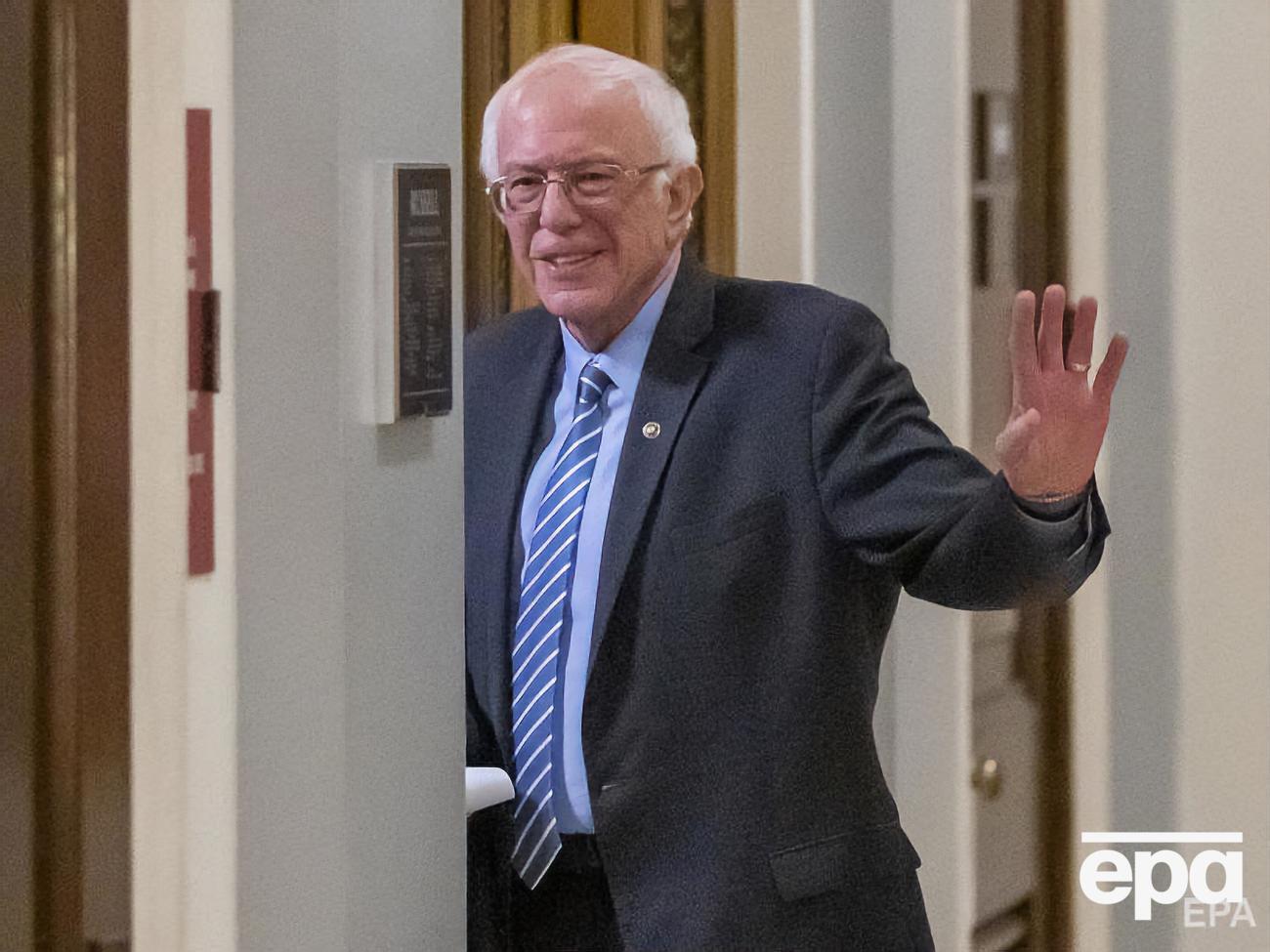 Сандерс покидает гонку