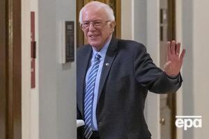 Сандерс покидает гонку