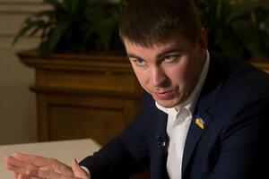 Поляков вимагає скасування відкриття ринку землі