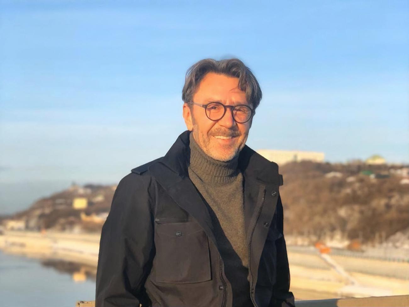Шнуров &ndash; Путіну: "Мы пойдем вперед набегом, за тобою, Золотце, на орду, на печенега, на поганых половцев!"